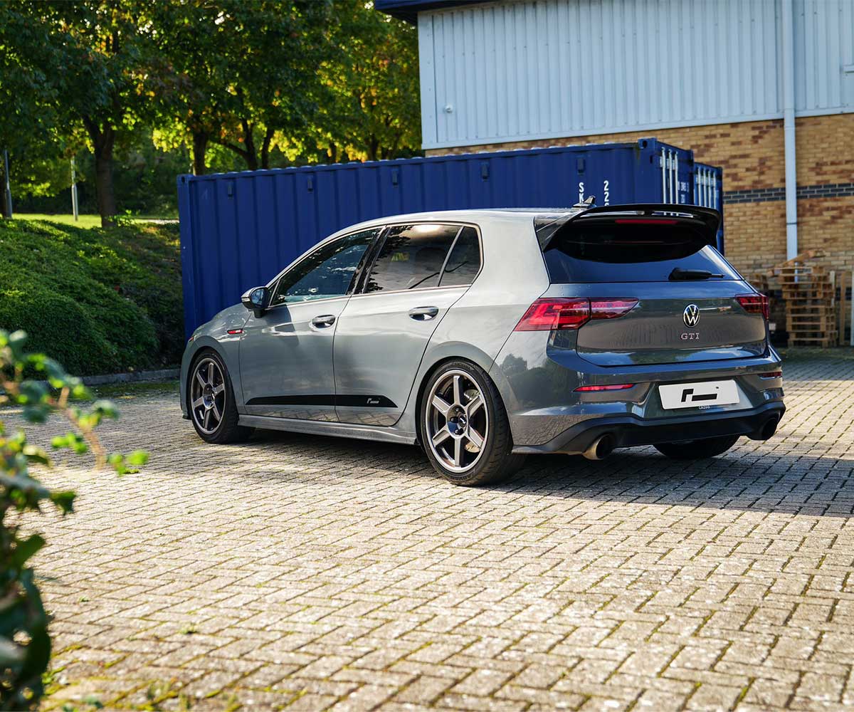 Racingline Vwr R-06 18X8.5 (Et44) Flow Formed Gloss Gunmetal Wheel 16 Racingline Vwr R-06 18X8.5 (Et44) Flow Formed Gloss Gunmetal Wheel - Image 16