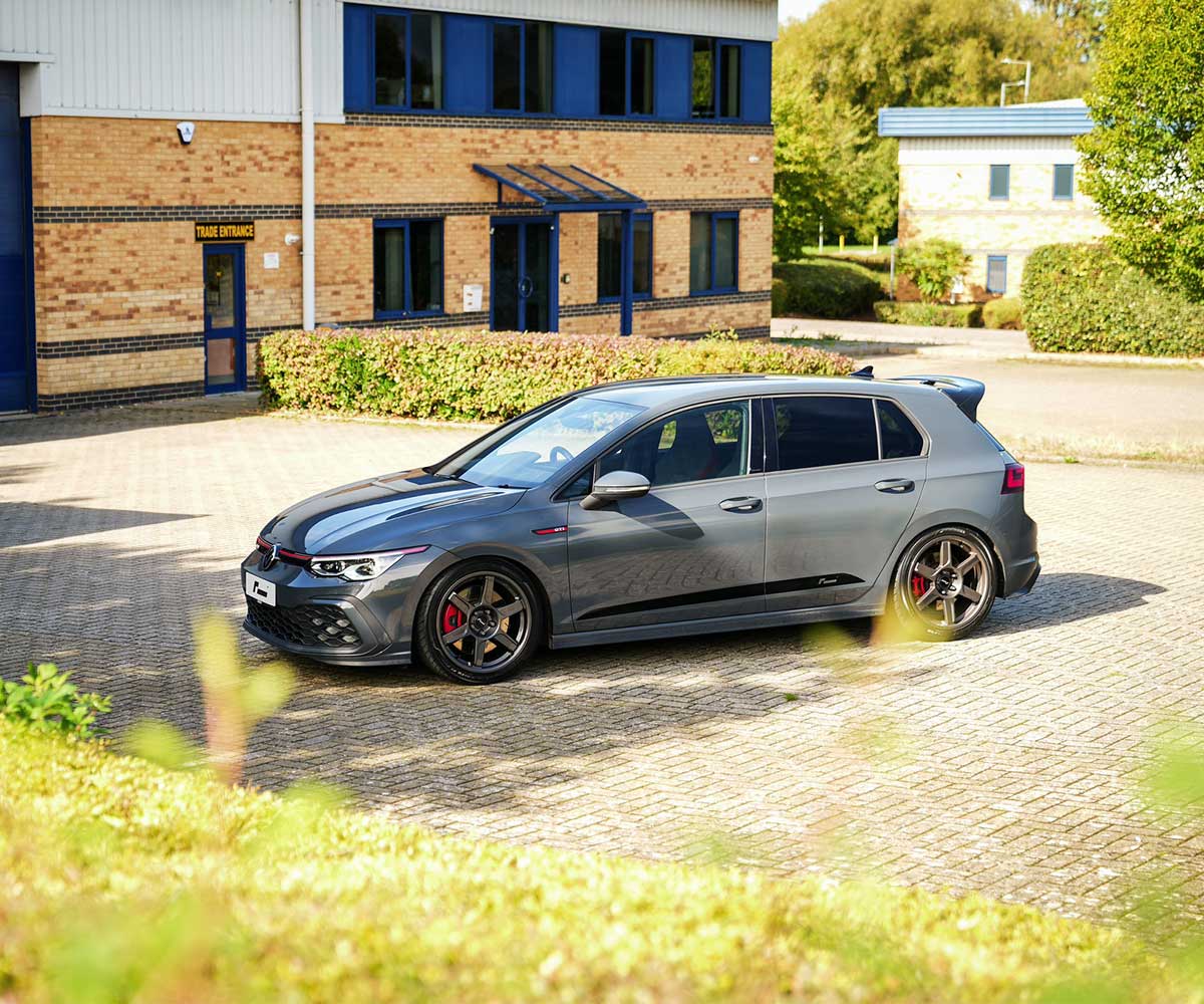 Racingline Vwr R-06 18X8.5 (Et44) Flow Formed Gloss Gunmetal Wheel 17 Racingline Vwr R-06 18X8.5 (Et44) Flow Formed Gloss Gunmetal Wheel - Image 17